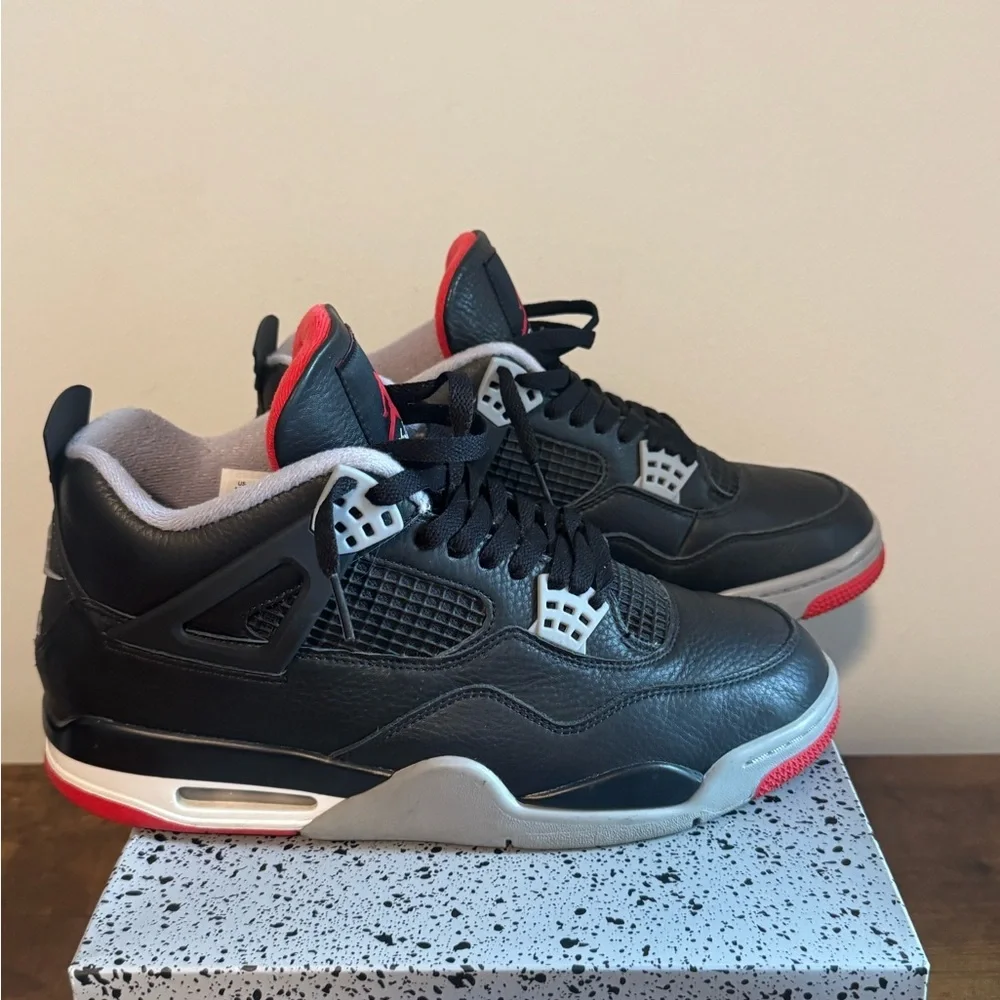 Air Jordan 4 Bred Reimagined Retro Code: FV5029-006 Size 10.5 NEW CONDITION